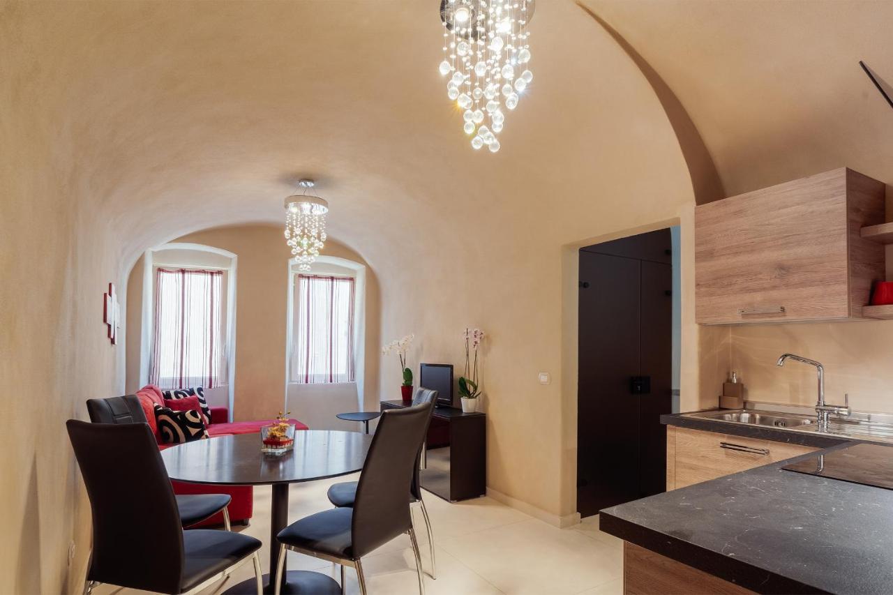 Costiglioli Central & Elegant Duplex Sanremo Exterior photo